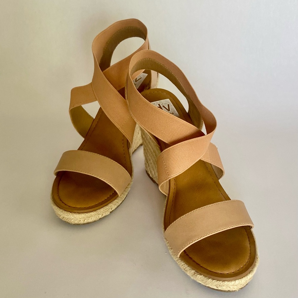 DV Dolce Vita Lyssa Nude Size 10